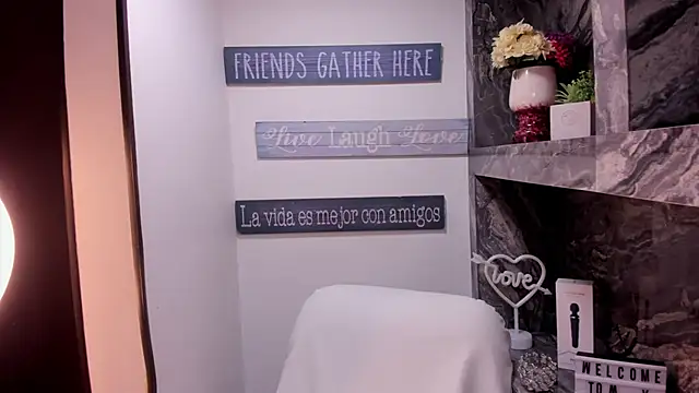 Snapshot of miss___taylor chatting on September 30, 2025, 6:02 pm miss taylor online show from September 30, 2025, 6:02 pm