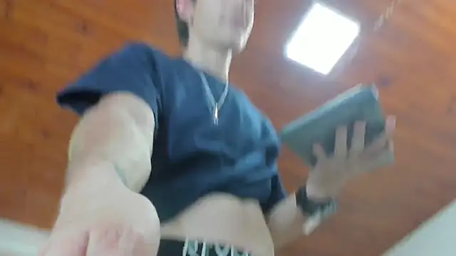 Snapshot of Michael_blue chatting on September 30, 2025, 8:25 pm Michael blue online show from September 30, 2025, 8:25 pm