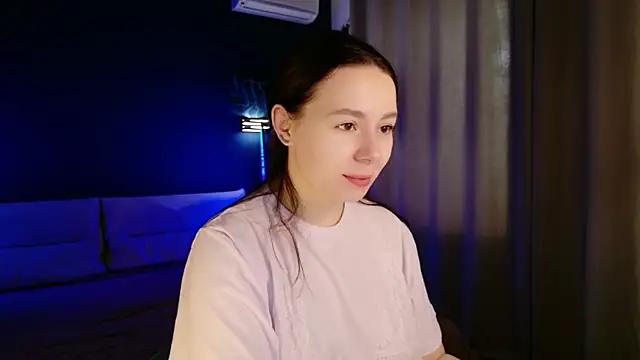 Snapshot of Di_na_Bell chatting on May 7, 2026, 5:46 am Di na Bell online show from May 7, 2026, 5:46 am