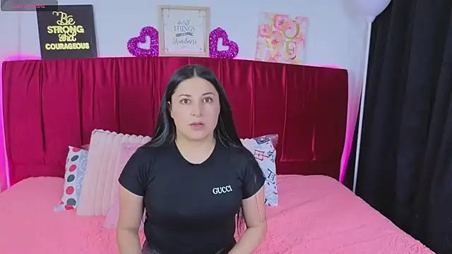 cuteeimy online show from July 8, 2026, 5:28 pm