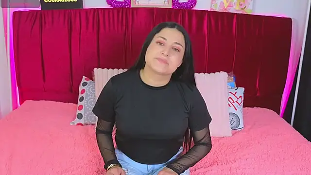 cuteeimy online show from July 15, 2026, 6:13 pm