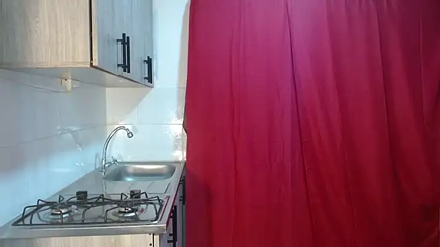 Snapshot of couple_vzl chatting on September 18, 2025, 3:41 am couple vzl online show from September 18, 2025, 3:41 am