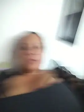 Snapshot of You-sexy-starr chatting on June 13, 2026, 2:20 am You-sexy-starr online show from June 13, 2026, 2:20 am
