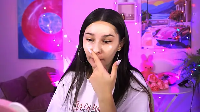 Snapshot of KimClarks_ chatting on September 15, 2025, 12:27 pm KimClarks online show from September 15, 2025, 12:27 pm