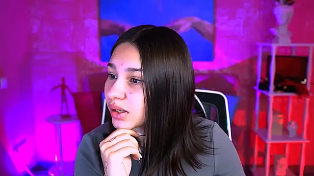 Snapshot of KimClarks_ chatting on October 13, 2025, 8:25 am KimClarks online show from October 13, 2025, 8:25 am