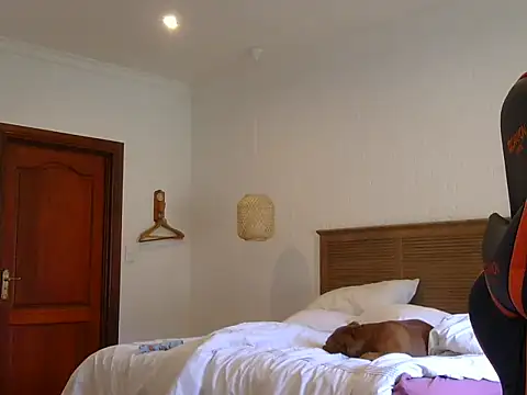 Snapshot of TroyDieselXXX chatting on November 23, 2025, 6:24 am TroyDieselXXX online show from November 23, 2025, 6:24 am