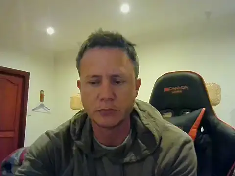 TroyDieselXXX online show from July 21, 2026, 6:21 pm