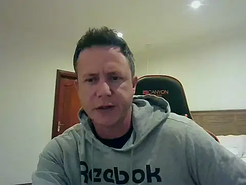 TroyDieselXXX online show from July 29, 2026, 5:05 am