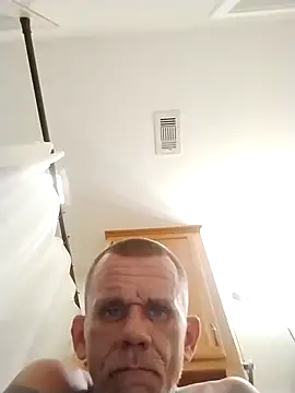 Snapshot of helldonk chatting on September 10, 2025, 4:01 am helldonk online show from September 10, 2025, 4:01 am