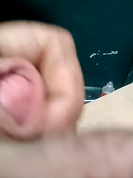 Snapshot of helldonk chatting on October 24, 2025, 3:19 pm helldonk online show from October 24, 2025, 3:19 pm