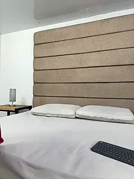 Snapshot of susan_elliot chatting on September 17, 2025, 7:26 pm susan elliot online show from September 17, 2025, 7:26 pm