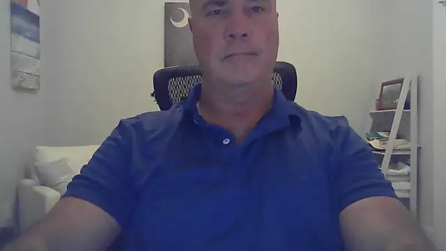 Snapshot of cyclone1212 chatting on May 29, 2026, 9:29 am cyclone1212 online show from May 29, 2026, 9:29 am