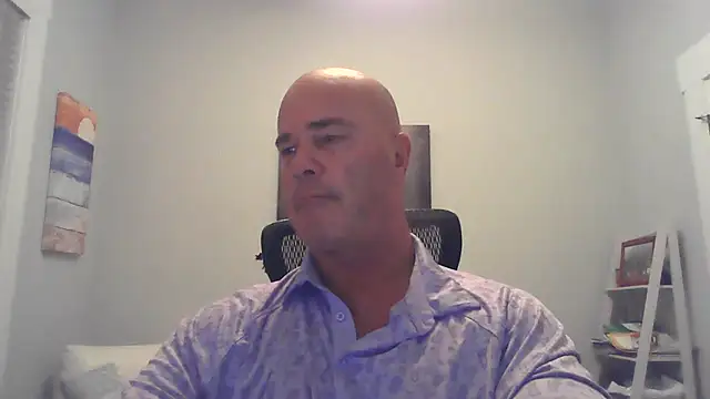 Snapshot of cyclone1212 chatting on August 3, 2026, 9:04 am cyclone1212 online show from August 3, 2026, 9:04 am