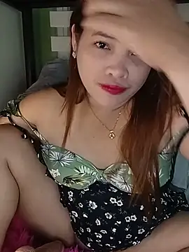 Snapshot of Sweetheart_Claire chatting on May 11, 2026, 2:56 pm Sweetheart Claire online show from May 11, 2026, 2:56 pm