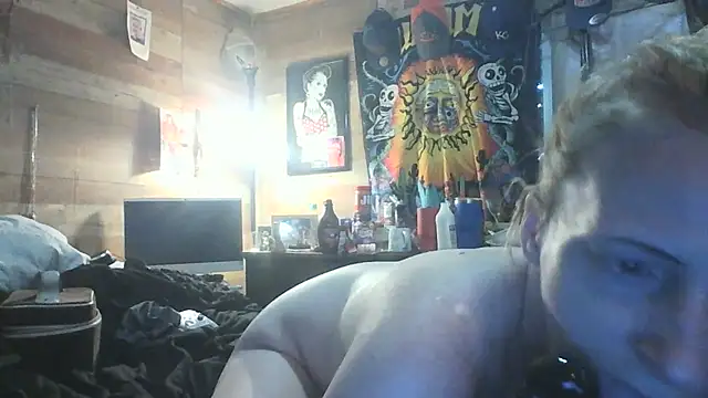 Snapshot of SalutedTeaching chatting on November 11, 2025, 5:02 pm SalutedTeaching online show from November 11, 2025, 5:02 pm