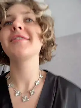 Snapshot of KellyKeler chatting on June 26, 2026, 11:25 am KellyKeler online show from June 26, 2026, 11:25 am