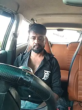 Snapshot of Munny6677 chatting on December 15, 2025, 8:18 am Munny6677 online show from December 15, 2025, 8:18 am