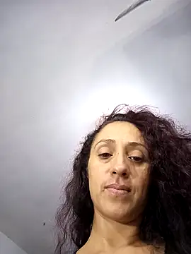 Snapshot of KimScarleth chatting on October 4, 2025, 5:49 am KimScarleth online show from October 4, 2025, 5:49 am