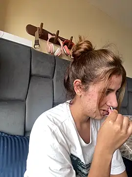 Snapshot of AllieYourGirl chatting on September 13, 2025, 5:24 pm AllieYourGirl online show from September 13, 2025, 5:24 pm