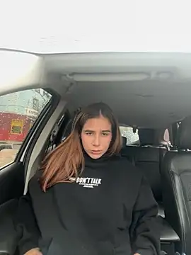 Snapshot of AllieYourGirl chatting on October 25, 2025, 5:30 pm AllieYourGirl online show from October 25, 2025, 5:30 pm