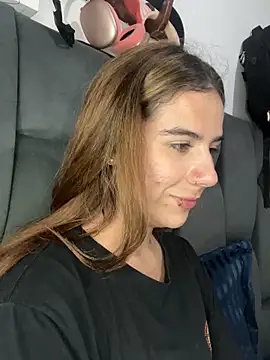 Snapshot of AllieYourGirl chatting on November 12, 2025, 11:25 pm AllieYourGirl online show from November 12, 2025, 11:25 pm