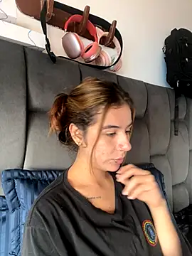 Snapshot of AllieYourGirl chatting on November 13, 2025, 3:11 pm AllieYourGirl online show from November 13, 2025, 3:11 pm