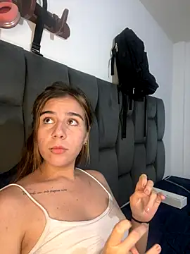 Snapshot of AllieYourGirl chatting on November 26, 2025, 11:39 pm AllieYourGirl online show from November 26, 2025, 11:39 pm