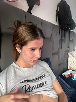 Snapshot of AllieYourGirl chatting on November 28, 2025, 9:28 pm AllieYourGirl online show from November 28, 2025, 9:28 pm