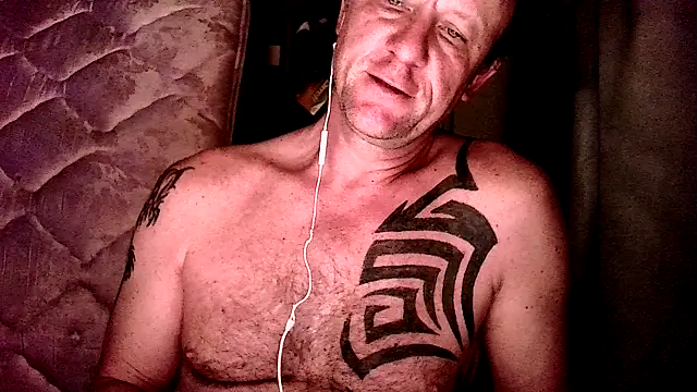 Yournaughty online show from July 26, 2026, 6:21 am