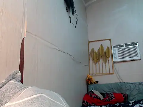 ladyhotcuming online show from February 26, 2026, 4:06 pm