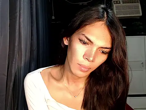ladyhotcuming online show from July 27, 2026, 11:06 am