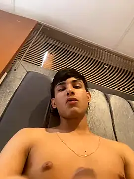 Snapshot of cody_fox10 chatting on September 16, 2025, 6:53 pm cody fox10 online show from September 16, 2025, 6:53 pm