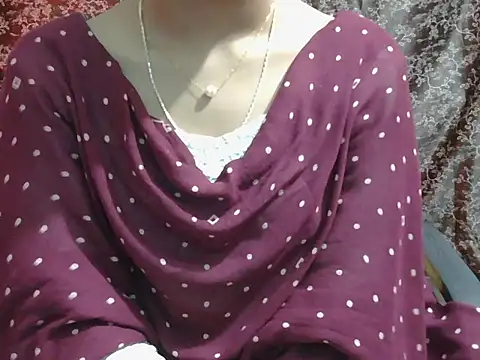 Snapshot of lovely_soniya chatting on May 4, 2026, 6:31 am lovely soniya online show from May 4, 2026, 6:31 am