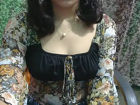 Snapshot of lovely_soniya chatting on May 9, 2026, 4:17 am lovely soniya online show from May 9, 2026, 4:17 am