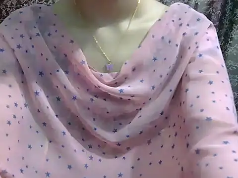 Snapshot of lovely_soniya chatting on June 4, 2026, 5:24 am lovely soniya online show from June 4, 2026, 5:24 am