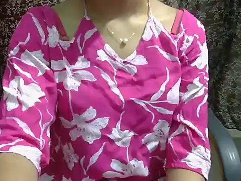 Snapshot of lovely_soniya chatting on June 5, 2026, 7:47 am lovely soniya online show from June 5, 2026, 7:47 am
