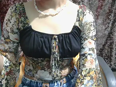 Snapshot of lovely_soniya chatting on July 28, 2026, 5:58 am lovely soniya online show from July 28, 2026, 5:58 am