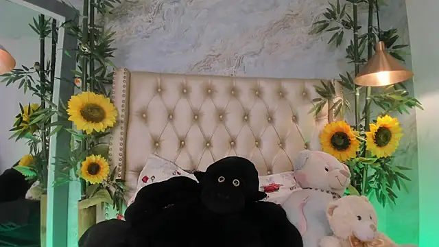 LittleeJaz online show from March 3, 2026, 3:23 am