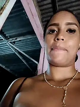 Fernanda30 online show from September 24, 2025, 4:16 am