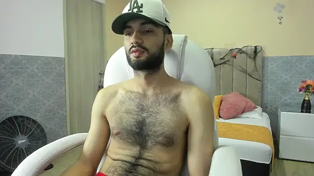 Snapshot of Ryan_Jackson_ chatting on October 4, 2025, 12:08 am Ryan Jackson online show from October 4, 2025, 12:08 am