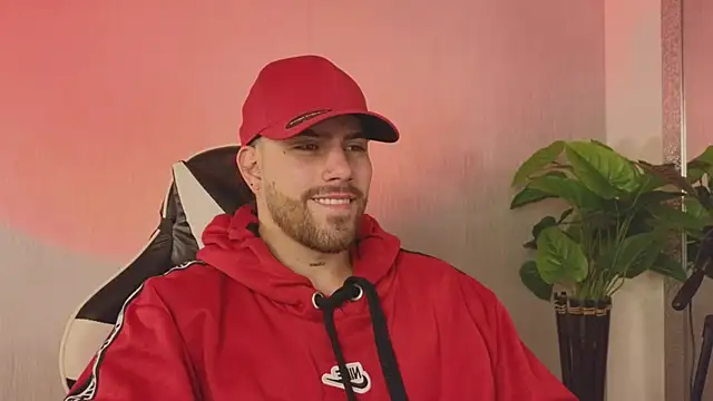 Snapshot of Ades_Lowe chatting on December 2, 2025, 10:31 am Ades Lowe online show from December 2, 2025, 10:31 am