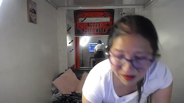 Snapshot of scarlett_widow_ chatting on October 19, 2025, 2:56 am scarlett widow online show from October 19, 2025, 2:56 am