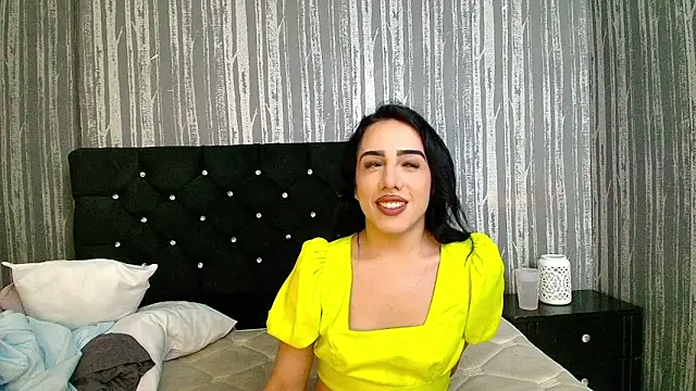 Snapshot of Alicee_Moonn chatting on May 9, 2026, 7:41 pm Alicee Moonn online show from May 9, 2026, 7:41 pm