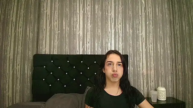 Alicee Moonn online show from June 23, 2026, 7:34 pm