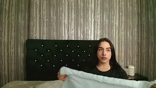 Alicee Moonn online show from June 24, 2026, 8:30 pm