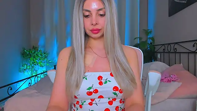 VelvetEliza online show from April 25, 2026, 8:50 pm