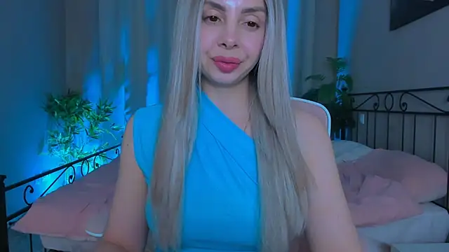 VelvetEliza online show from May 2, 2026, 9:09 pm