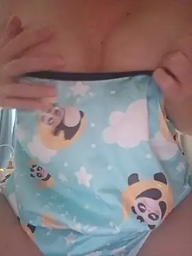 Hottiesophie online show from July 11, 2026, 5:26 pm