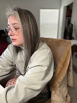 Alix Valentine online show from February 3, 2026, 6:13 pm