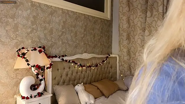 Snapshot of Emma_Frosty chatting on November 7, 2025, 7:58 pm Emma Frosty online show from November 7, 2025, 7:58 pm